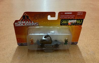 1998 Dreamworks•KENNER•Hasbro SMALL SOLDIERS “Skate-A-Pult w/CHIP HAZARD & ARCHER Vehicle PLAYSET 👀 (please read description)
