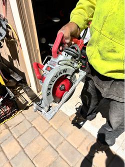 Cordless Milwaukee saws