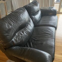 FREE! 2 Couches 