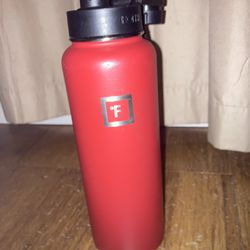 Iron Flask Sports Water Bottle - 3 Lids - 40 oz - Fire Red