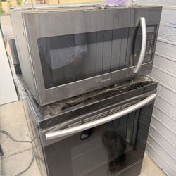Samsung Microwave And Stove 