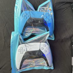 2 Ps5 Controller New Not Used But Open Cheap $70