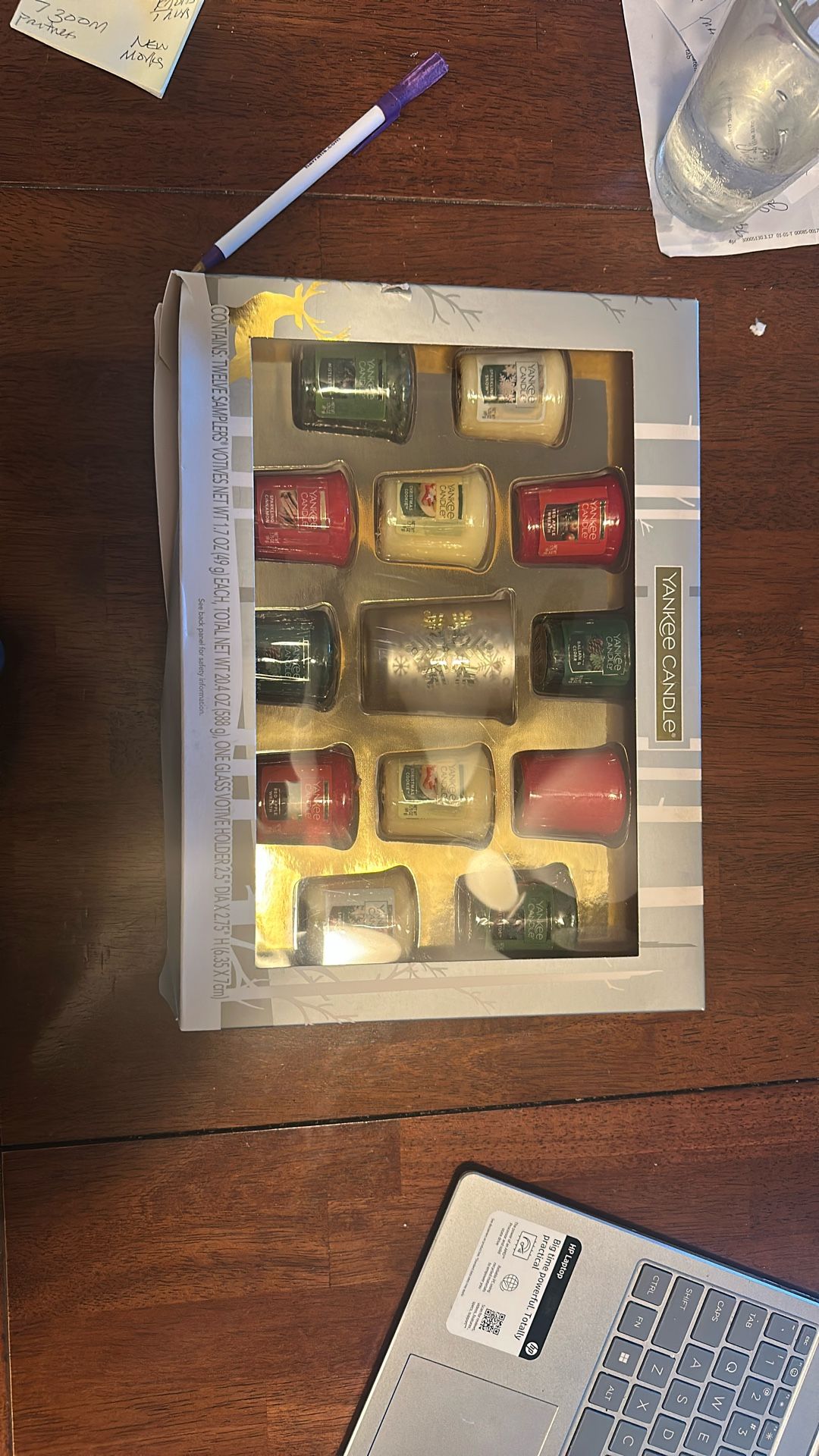 12 Yankee Holiday Sample Candles w/Holder