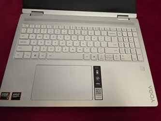 Lenovo Yoga 7 Touch 2 in 1 Touch screen RYZEN AI 5 & AMD Radeon Graphics16GB RAM