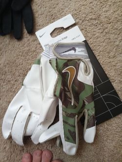 Sports gloves