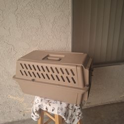 CAT/DOG CARRIER