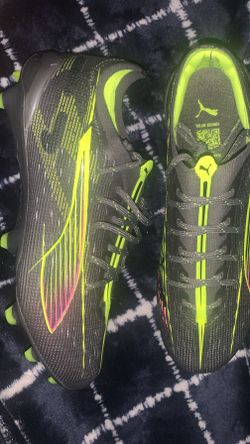 Puma Ultra 5 Ultimate soccer cleats