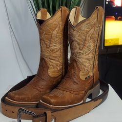 Woman Boots Authentic  Leather Size 8