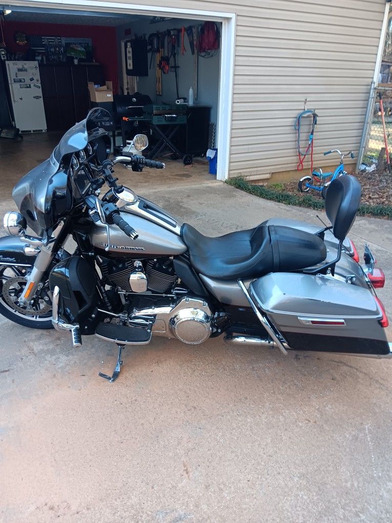 2016 Harley Davidson Ulta