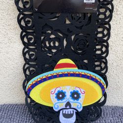Dia De Los Muertos Sugar Skull Table Runner.