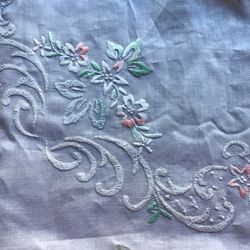 Antique Embroidered Irish Linen  Tablecloth & Matching Napkins