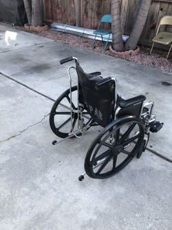 Used disabled chair 6 wheels like new