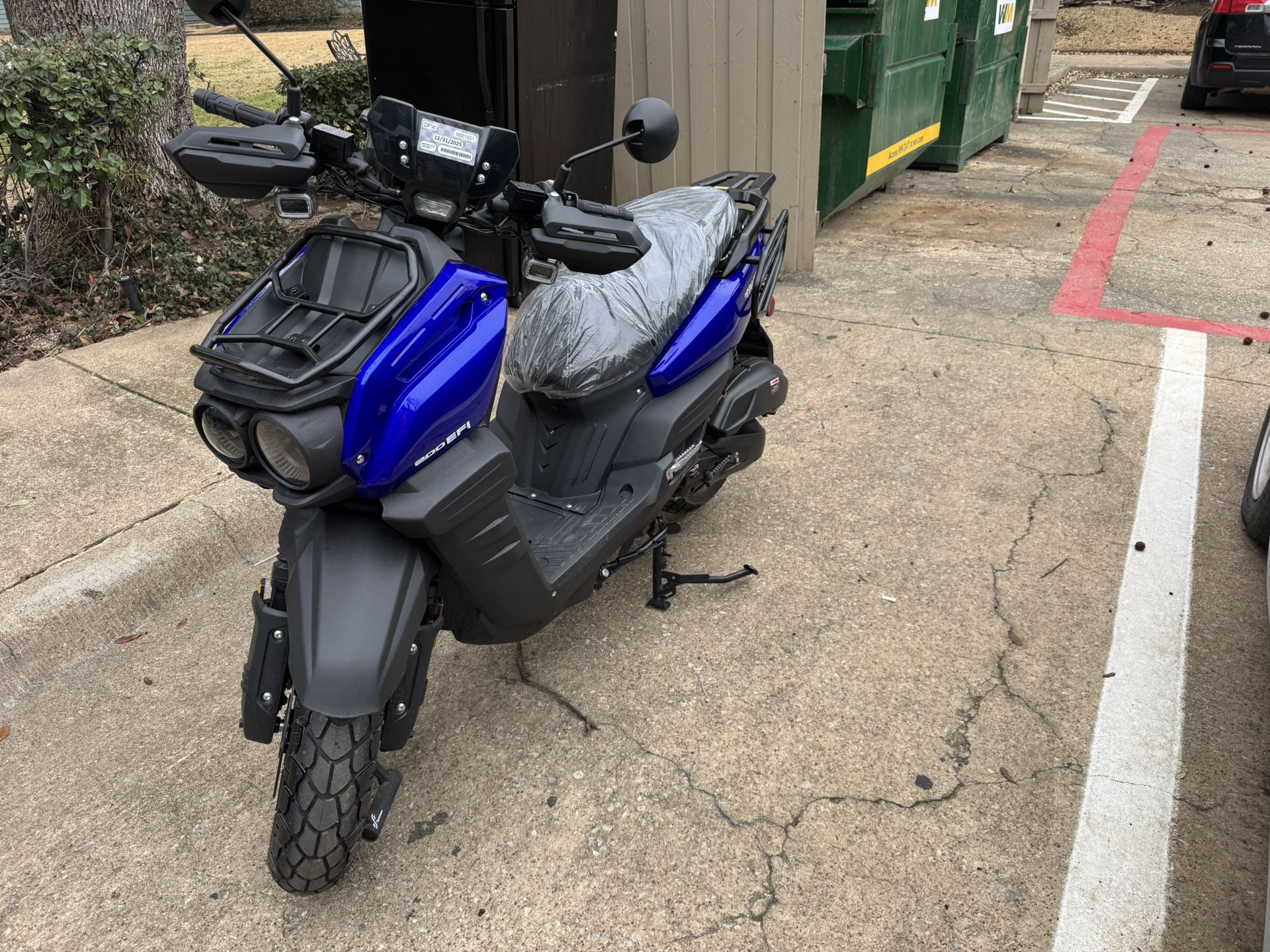 2024 Scooter Tank 200