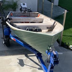 BOAT 12’ Aluminum w/9.9 Honda 4 stroke