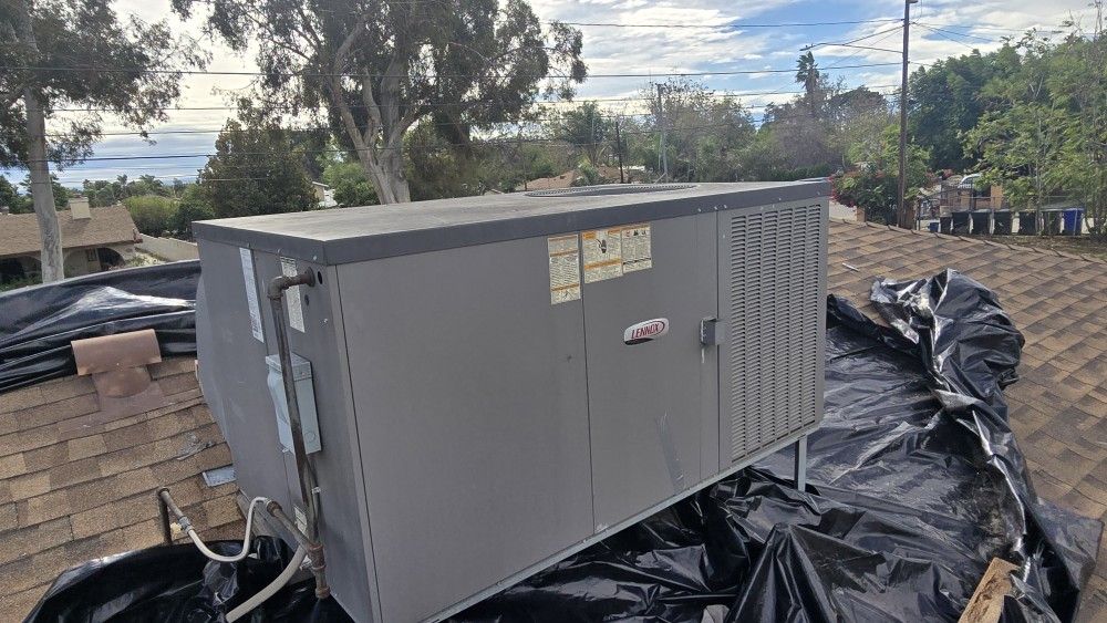 AC & HEATER UNIT...GOOD CONDITION 