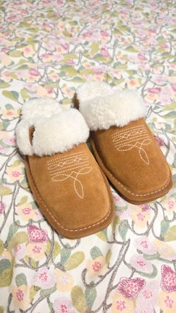 Ariat Western slipper size7