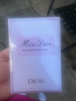 Woman perfume