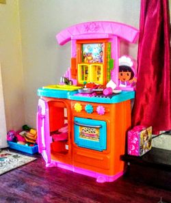 DORA KID'S KITCHEN