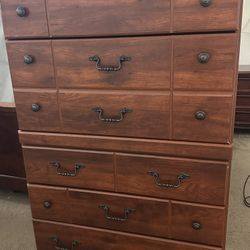 Wood 5 Drawer Dresser 