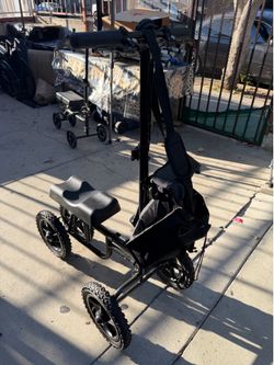 New scooter barely used / wheelchair