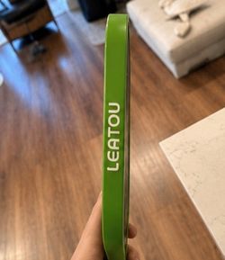 LEATOU Tour Pro T700 Pickleball Paddle – Like New