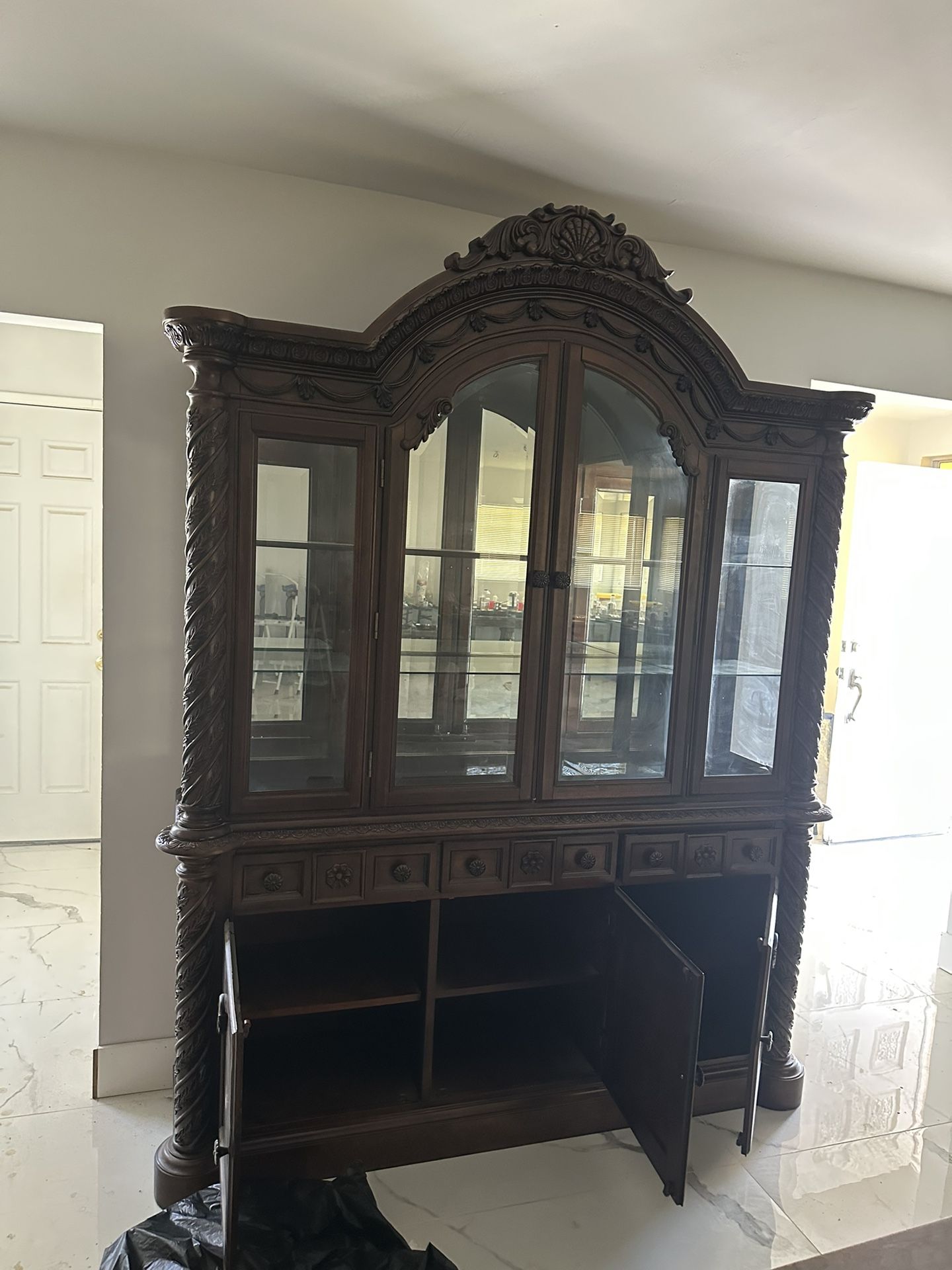 china cabinet