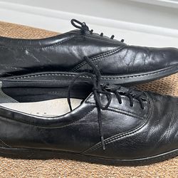 SAS women’s leather lace-up oxford style comfort shoe -black Size 10 slim