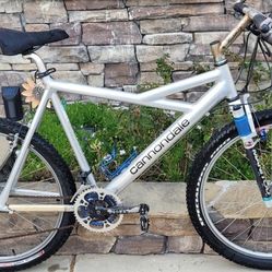 Cannondale 26" Mountain Bike, Classic!