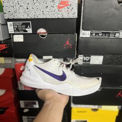 Kobe 8 Protro Lakers Home size 9 VNDS 