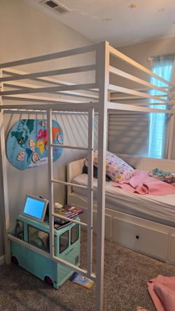 Free upper bunk frame