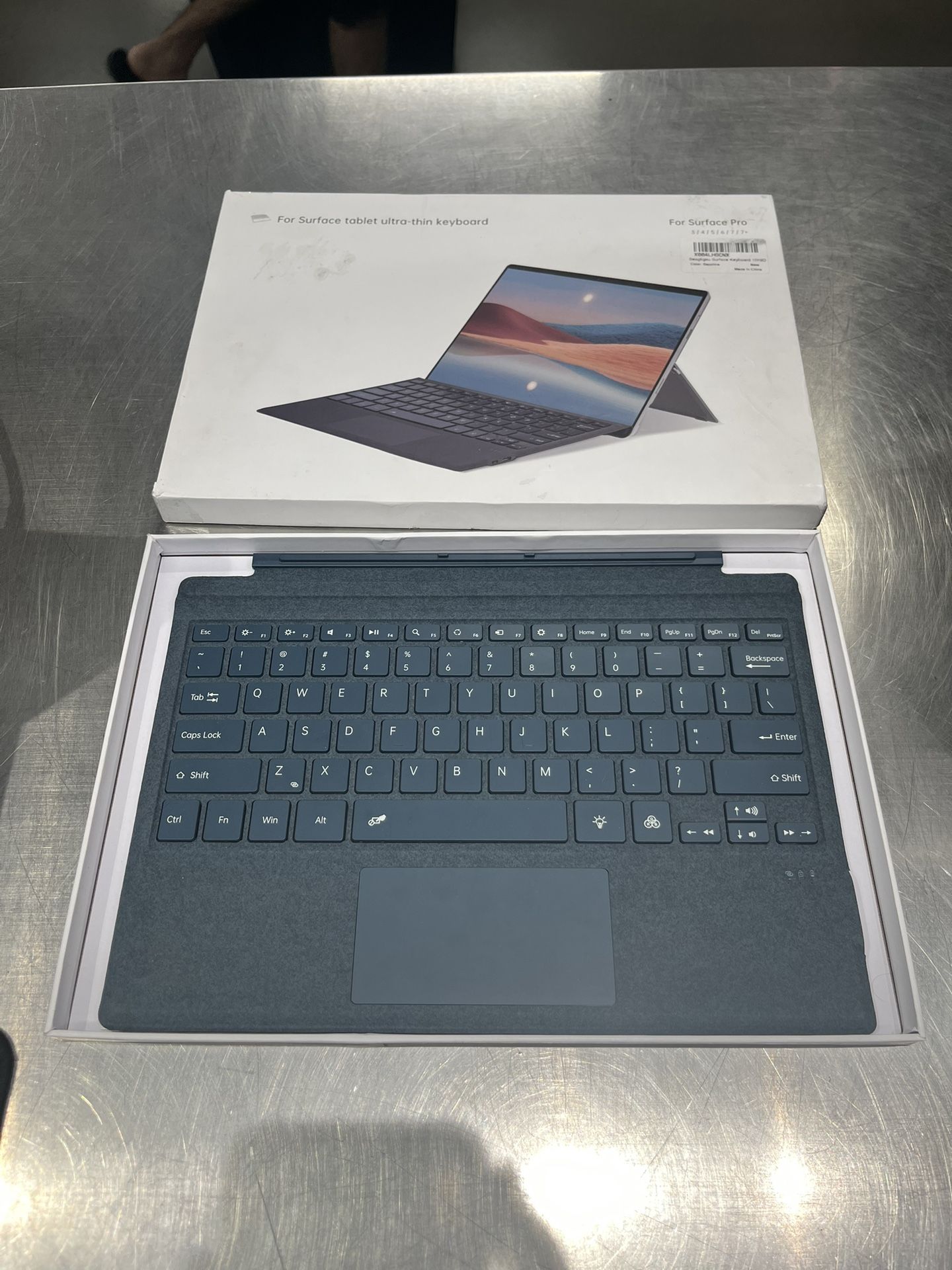 Surface Pro 7 BT Keyboard (merch) MMP