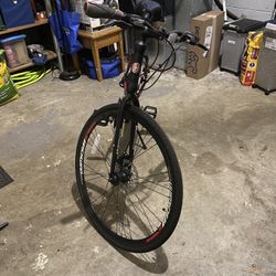 Schwinn Circuit Hybrid Bike 