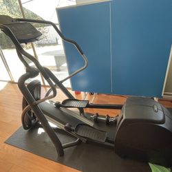 Precor EFX 548 Elliptical