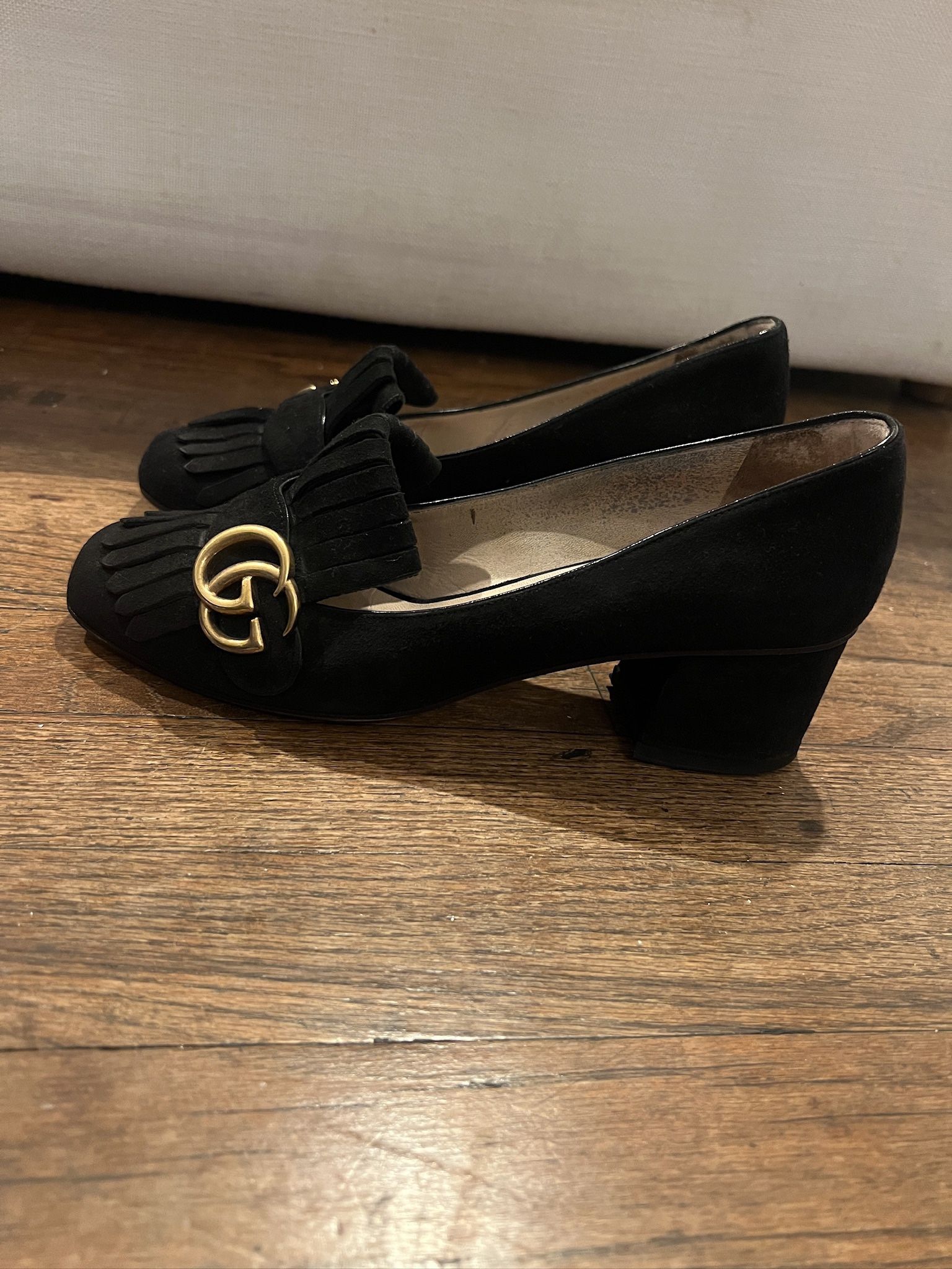 Gucci Black Suede Leather Marmont GG Fringe 55mm Loafer Pumps EU 38.5