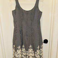 Nine West Elegant Summer Dress Size 4 