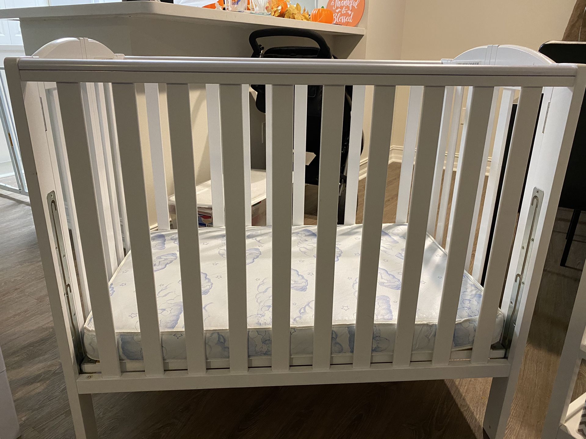 MINI Crib Baby Crib