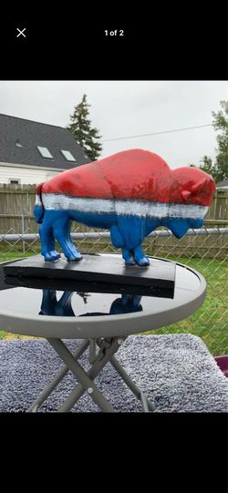 The red white and blue buffalo statue
