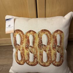 NEW Square Throw Pillows With Philadelphia Pretzel