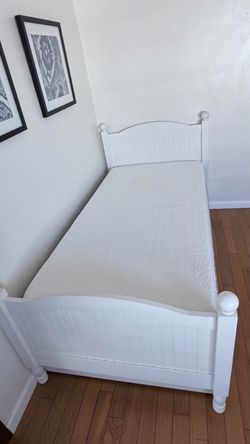 Pottery Barn Kids Catalina Twin Bed with Trundle