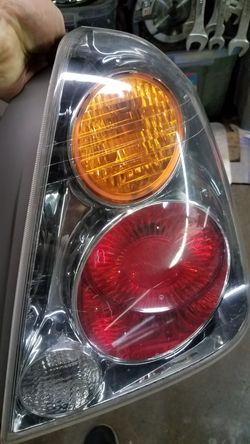 2002 Nissan altima tailight