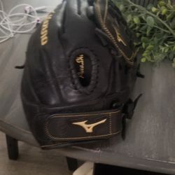 Brand New Glove All Black Gold Writing 12 Inch Mizuno