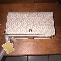 Micheal Kors Wallet