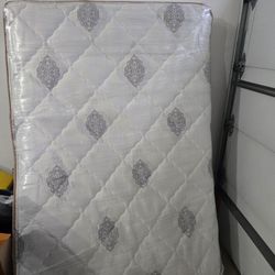 Full Size Mattress 