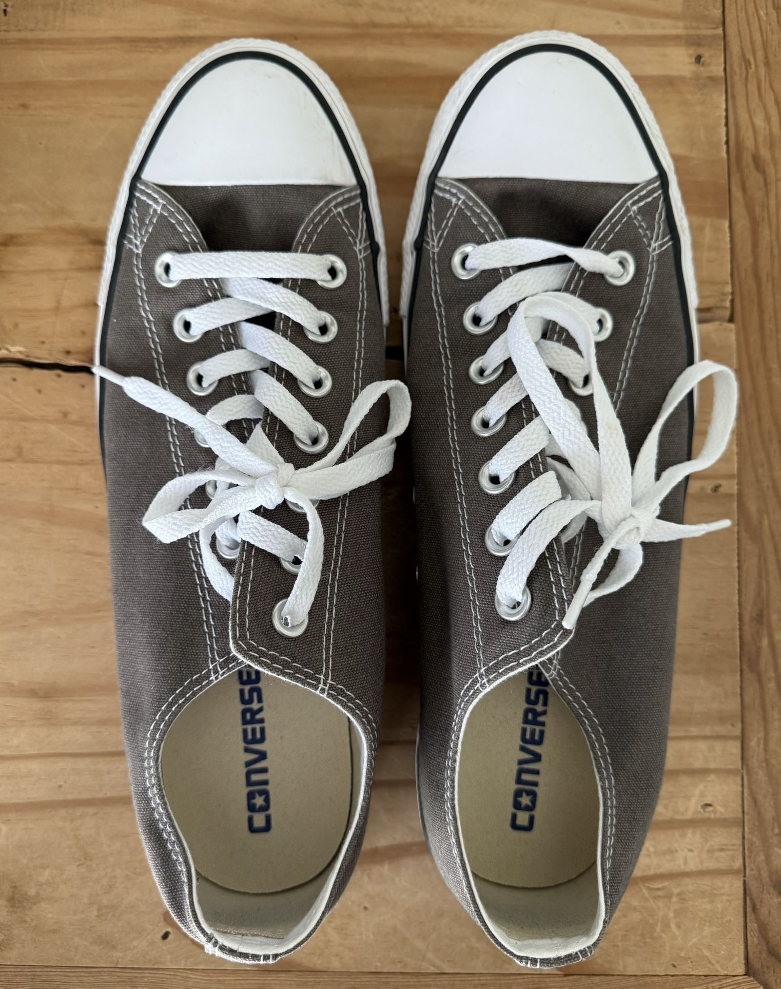 Converse All-Star, Gray Size 9 1/2 Like New 9.5