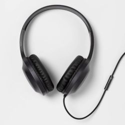 New Headphones W/Mic - Black
