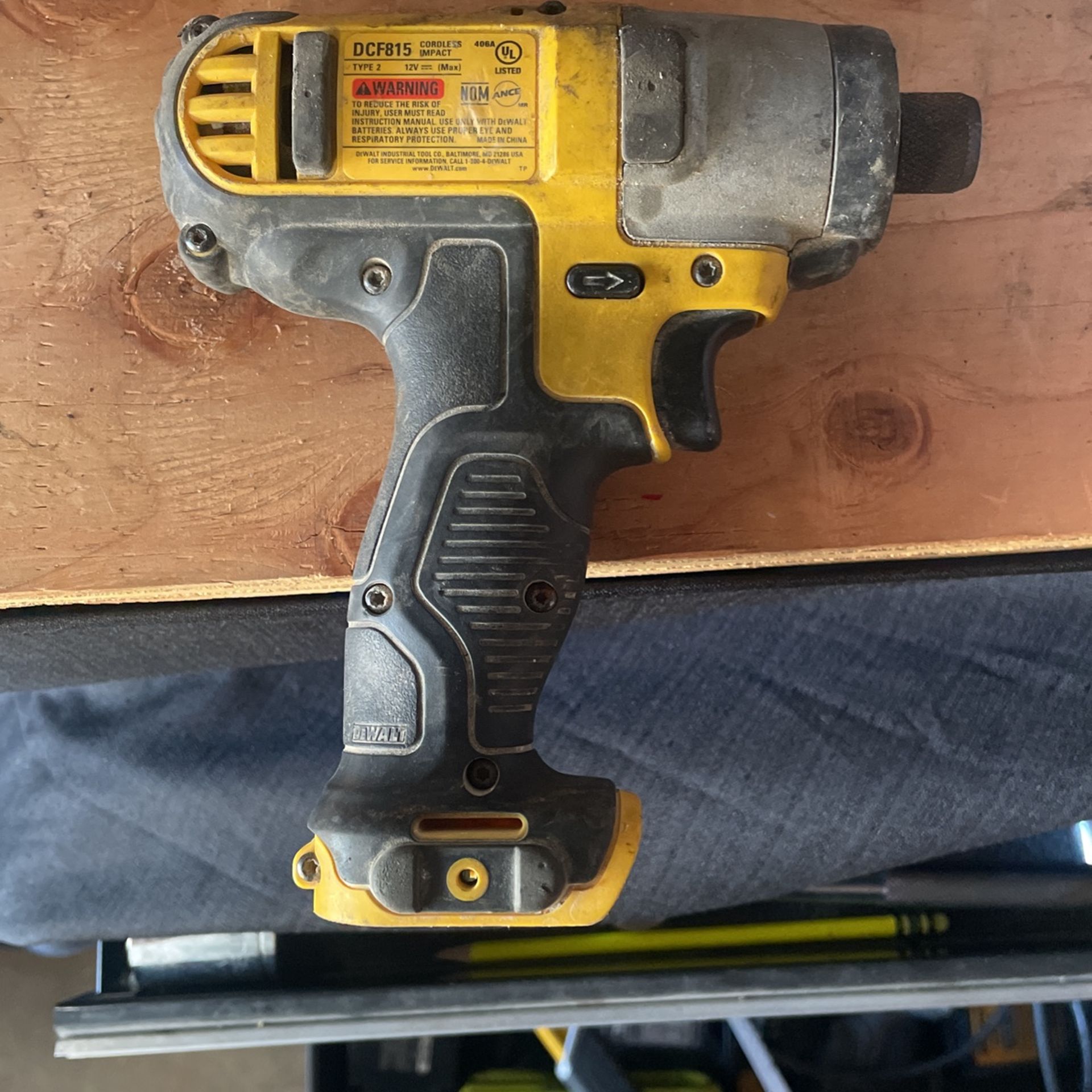 Dewalt DCF815 Mini Impact Drill