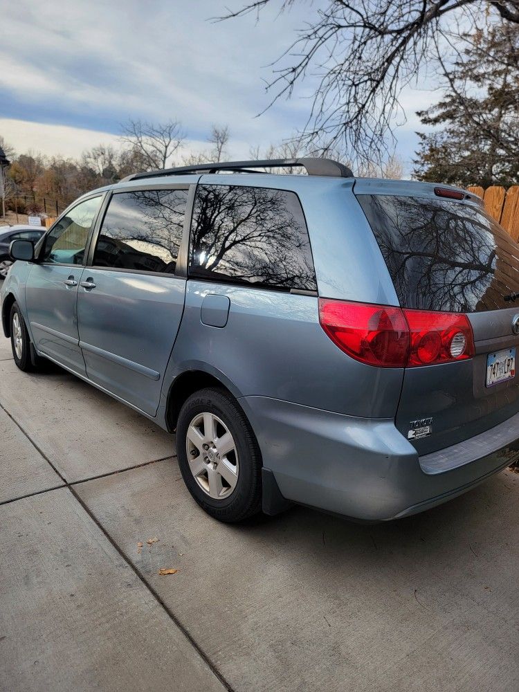 2008 Toyota Sienna
