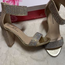 Gold sparkly glitter badazzled ankle strap chunky heel size 5.5