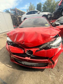 Toyota Corolla 2017 SE (contact info removed) Parts