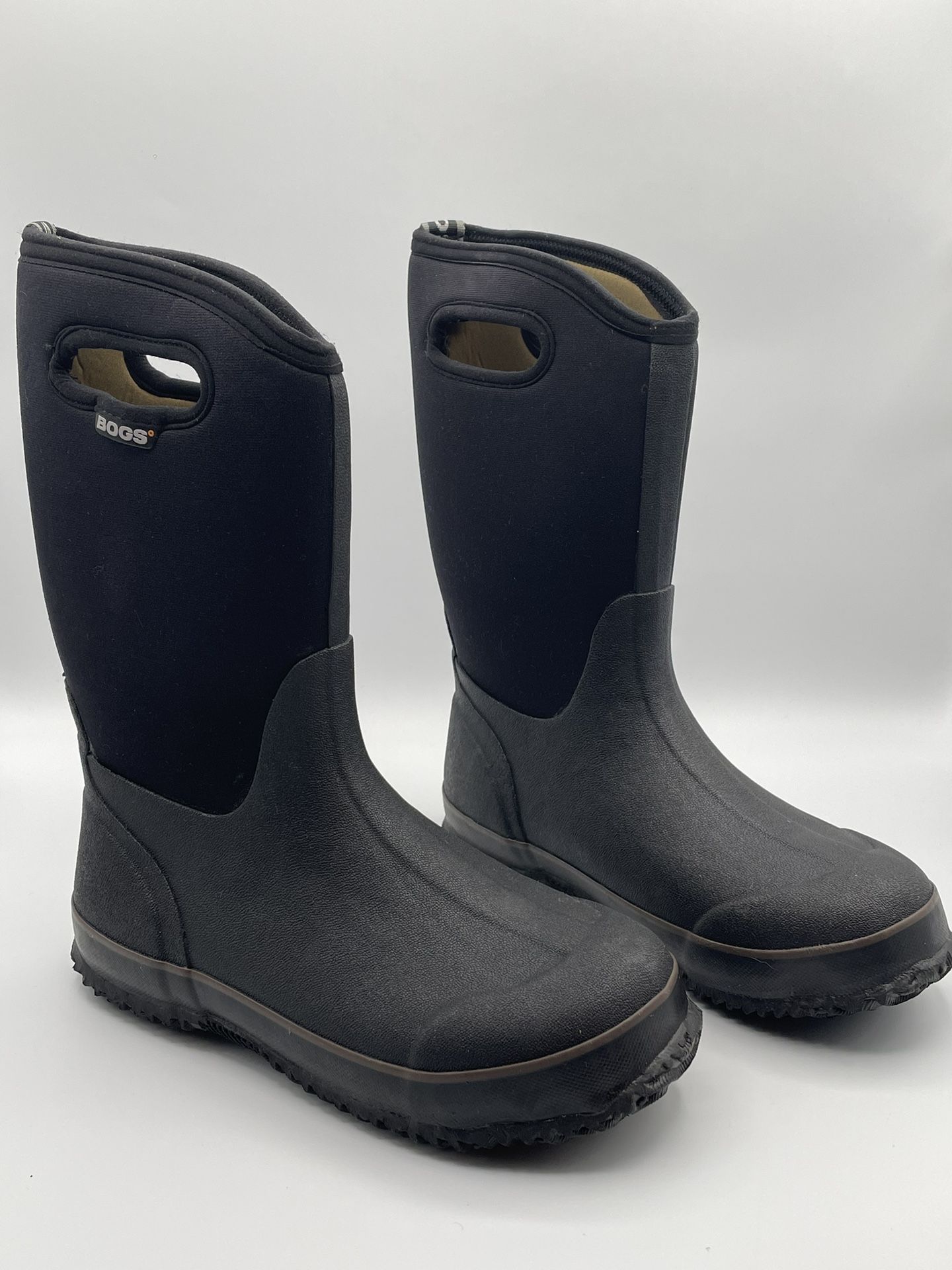 New! Bogs Classic High-handle Rain / Snow Boots - Black. Kids Size 6. 100% waterproof. Durable. Easy On/Off. Comfort rated to -30°F